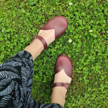 Leather Mary Jane Sandals: Closed-Toe Barefoot Comfort with Wooden Platform, Women Summer Shoes