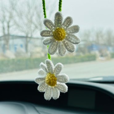 Handmade crochet daisy Car Mirror Hanging Accessories cute Charm flower Teens Interior Rear View Mirror Flower Decor for Women