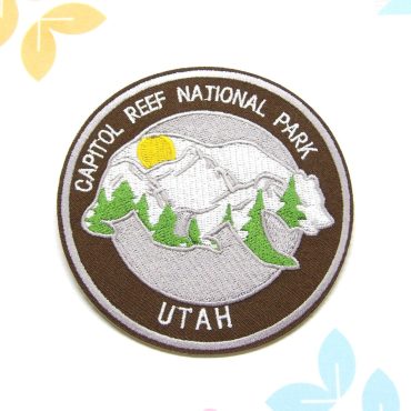 Capitol Reef National Park Embroidered Patch Iron-On DIY Applique, Nature Badge Bear Trees Wildlife Souvenir Gift Vest Jacket Jeans Clothing