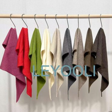 Wool Cashmere Cotton Yarn Blend Triangle Scarf, Wool Small Scarf, Winter Bandana, Hand Knit Small Scarf, Cozy Neck Scarf, Christmas Gift