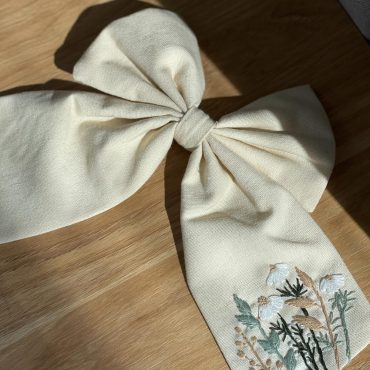 Flower Linen Embroidery Hair Clips, Handmade Hair Bow with Flower Embroidery, Hair Accessories for Girls & Women, Floral Fabric Bow