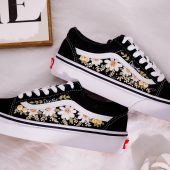 Custom Embroidered Vans, White Flowers Embroidery Vans, Daisy Embroidered Vans Shoes, Sneaker Embroidered Wildflower Garden, Gift for Her